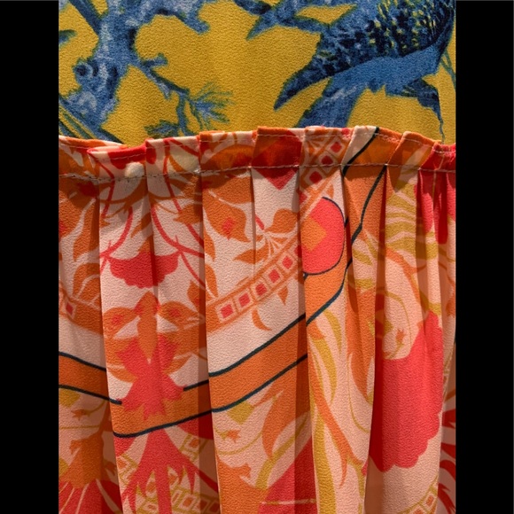 Gorgeous print - BCBG Maxazria dress size 4 - Picture 8 of 16